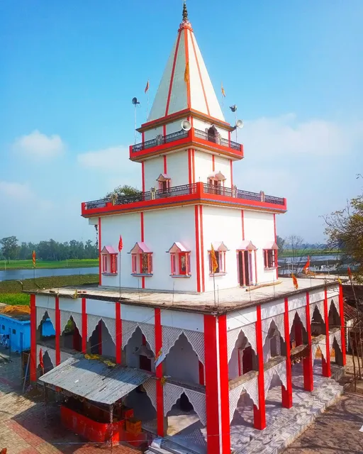 प्राचीन ऐतिहासिक मंदिर, नगर पंचायत अशरफपुर किछौछा